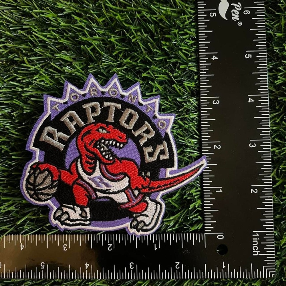 Toronto Raptors NBA embroidered patch - Picture 2 of 3